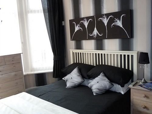 Hotel The 3*